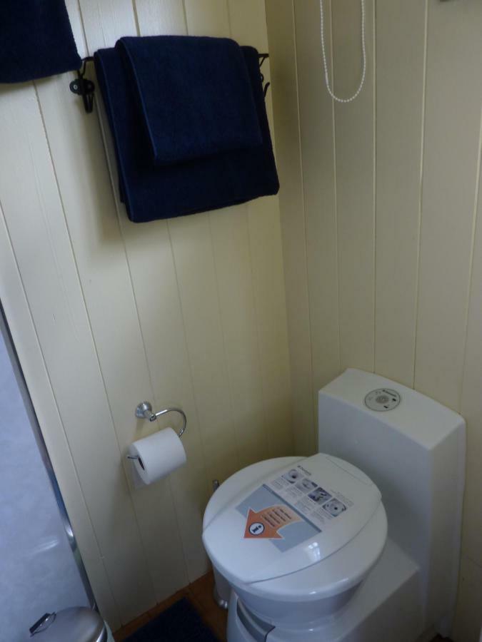 The Buteland Stop Rosie Off Grid Shepherds Hut Bellingham Eksteriør billede